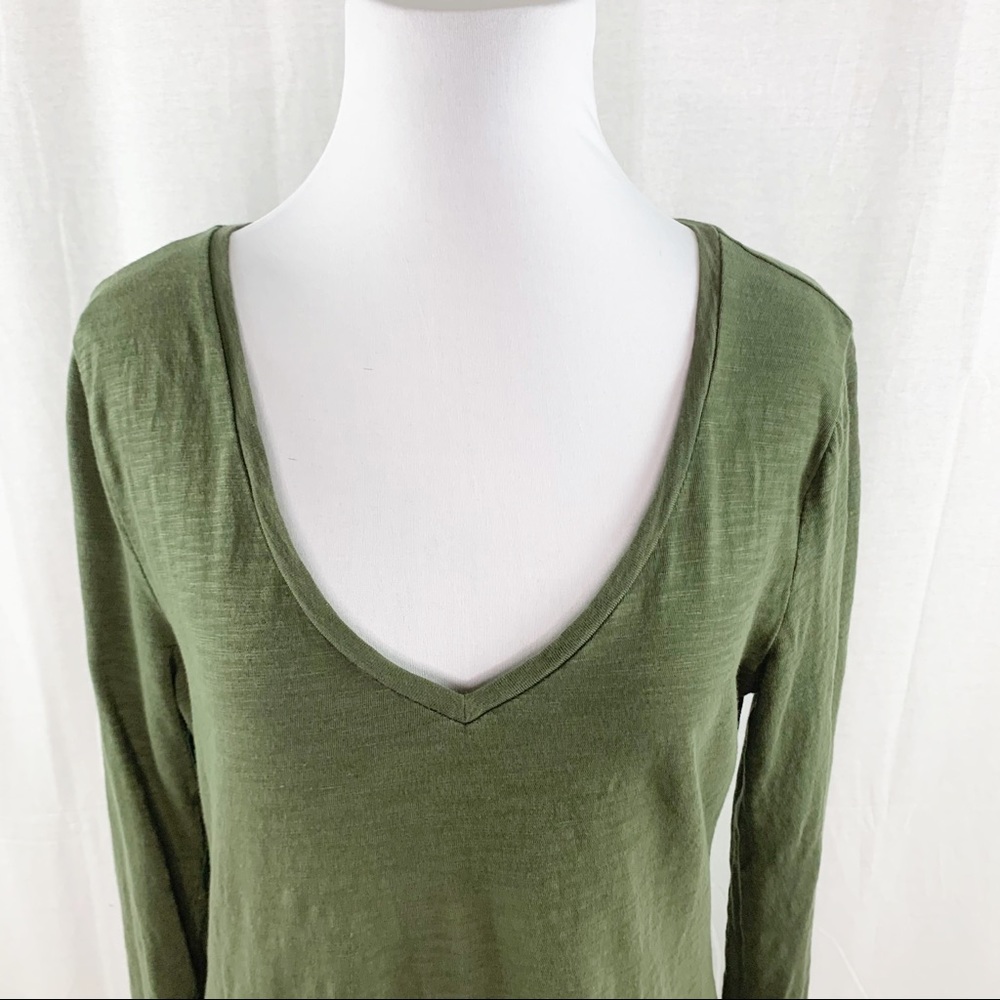 Old Navy every wear green long sleeve tee - Picture 2 of 12